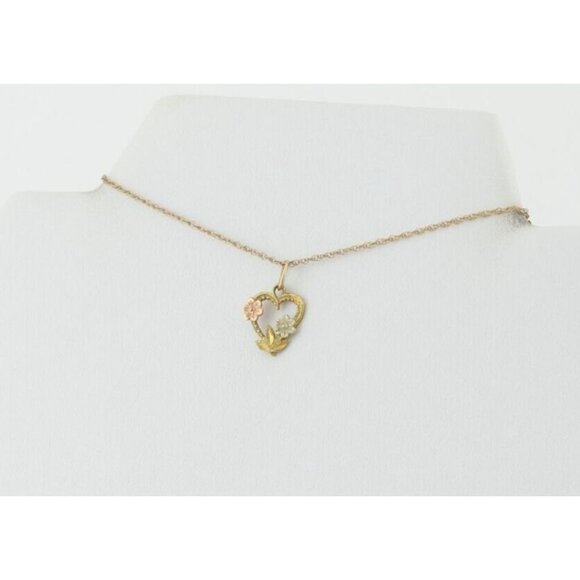 14k Yellow Gold Heart Necklace with Flowers 18" Chain - Picture 3 of 8